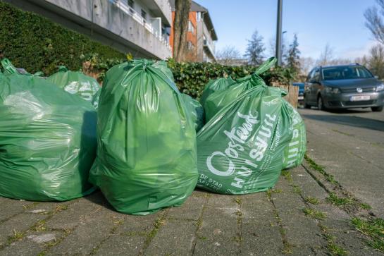 afbeelding van vuilniszakken